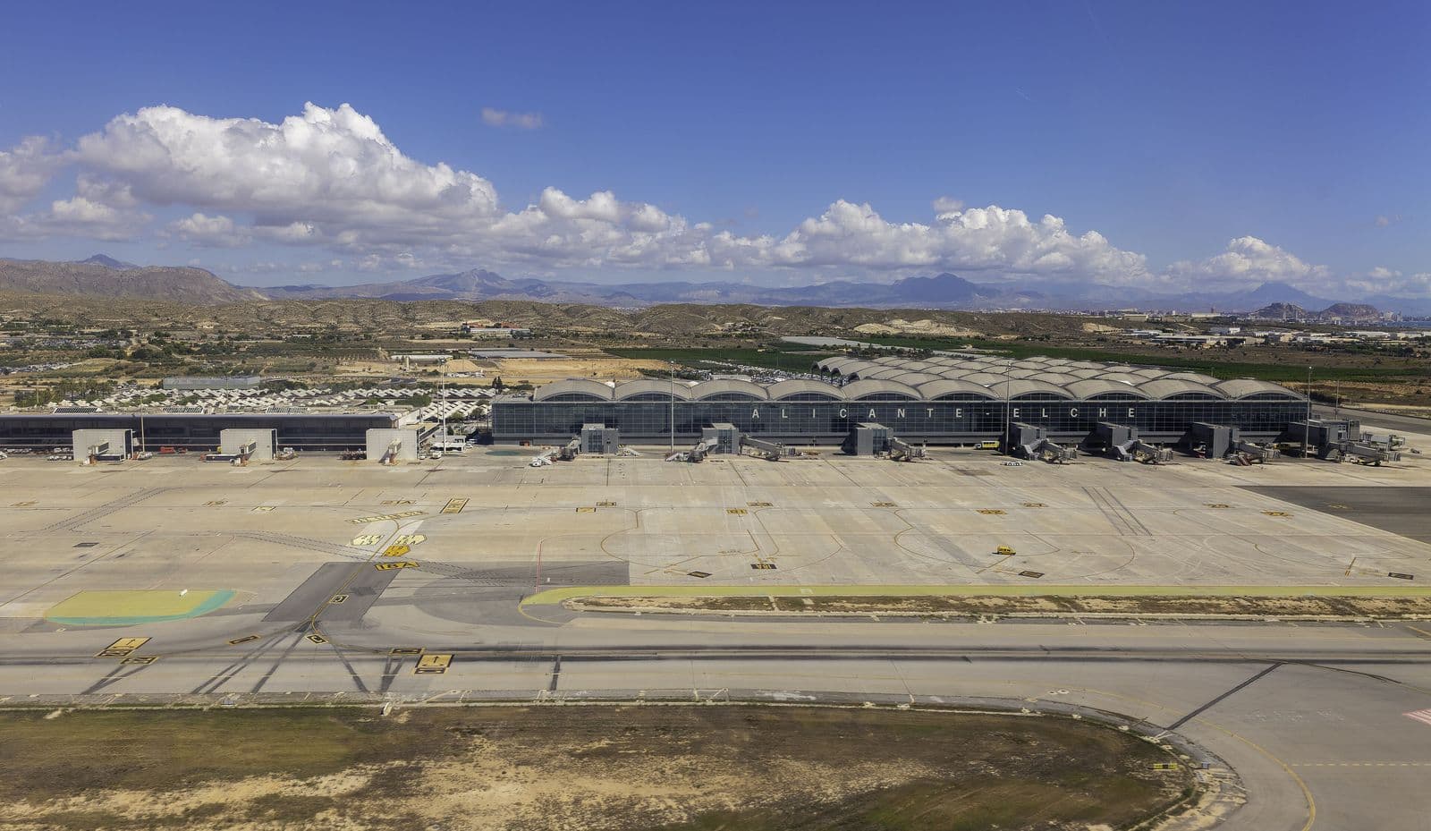 Alicante airport to Calpe, Altea, Jávea or Moraira: every way to get there